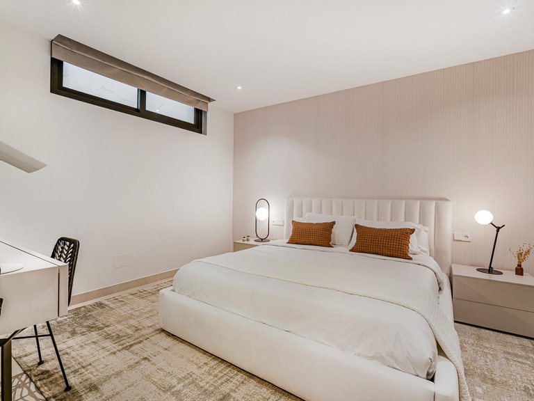 Villa for Sale in Costa del Sol The Golden Mile, Malaga 39