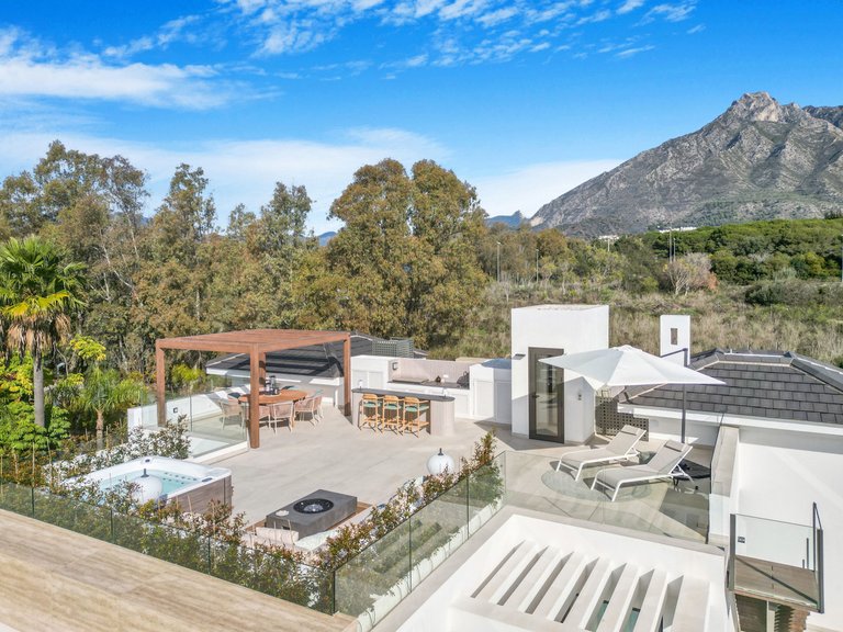 Villa for Sale in Costa del Sol The Golden Mile, Malaga 47