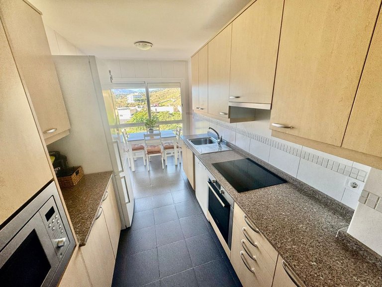 Apartment for Sale in Los Pacos, Malaga 10