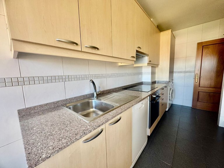 Apartment for Sale in Los Pacos, Malaga 12