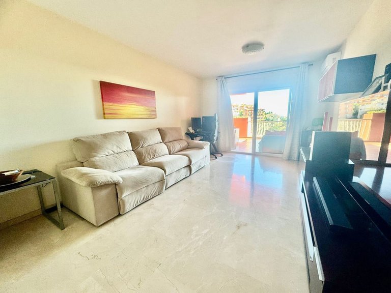 Apartment for Sale in Los Pacos, Malaga 13
