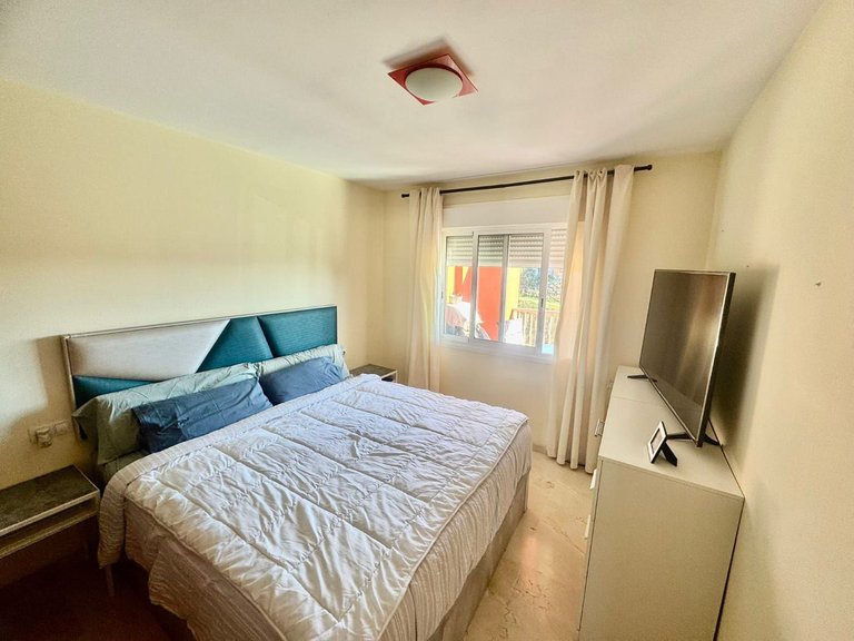 Apartment for Sale in Los Pacos, Malaga 18