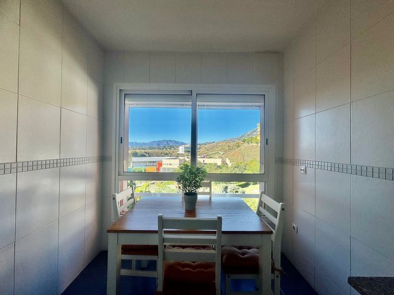 Apartment for Sale in Los Pacos, Malaga 9