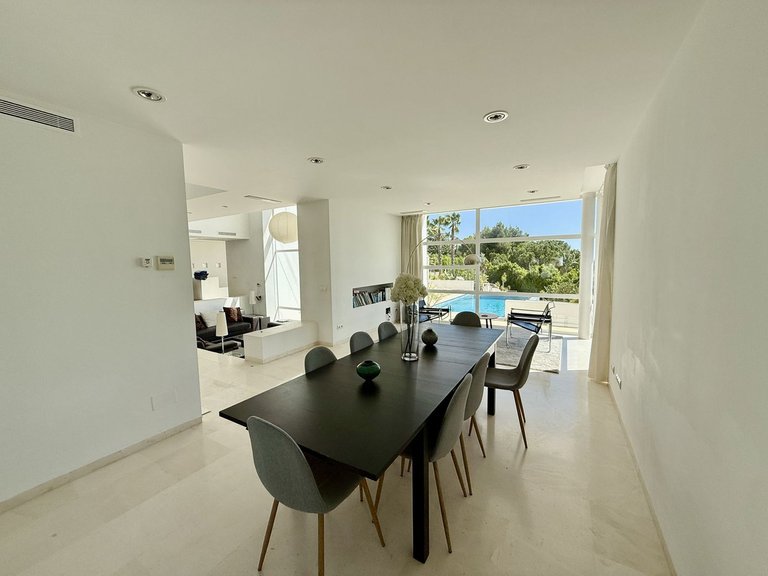 Villa for Sale in Valtocado, Malaga 10