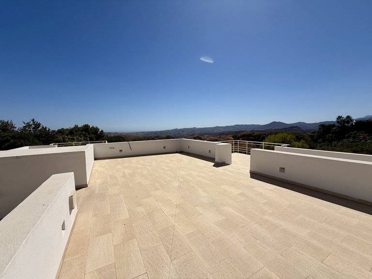 Villa for Sale in Valtocado, Malaga 15