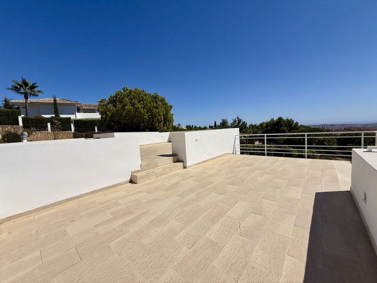 Villa for Sale in Valtocado, Malaga 16