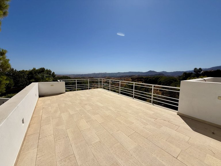 Villa for Sale in Valtocado, Malaga 18