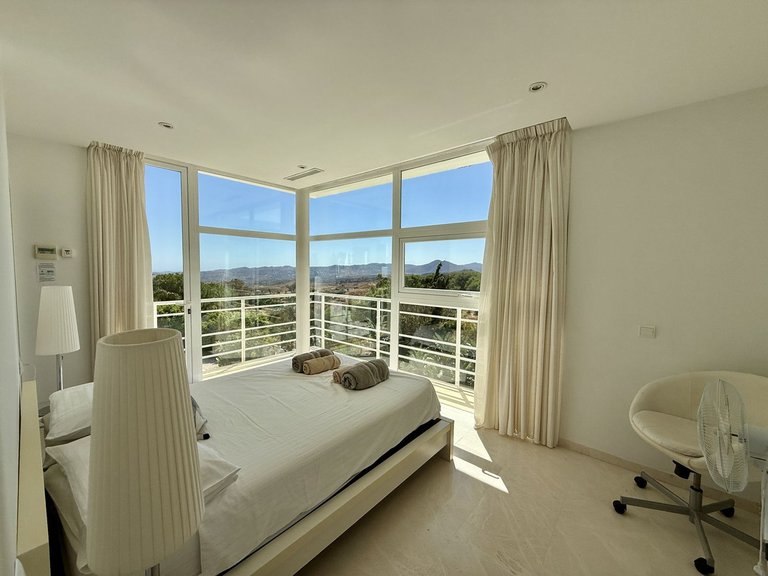 Villa for Sale in Valtocado, Malaga 23