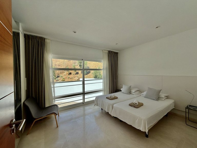 Villa for Sale in Valtocado, Malaga 26