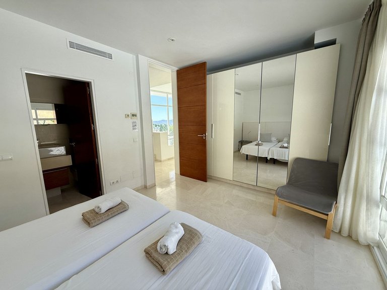 Villa for Sale in Valtocado, Malaga 27