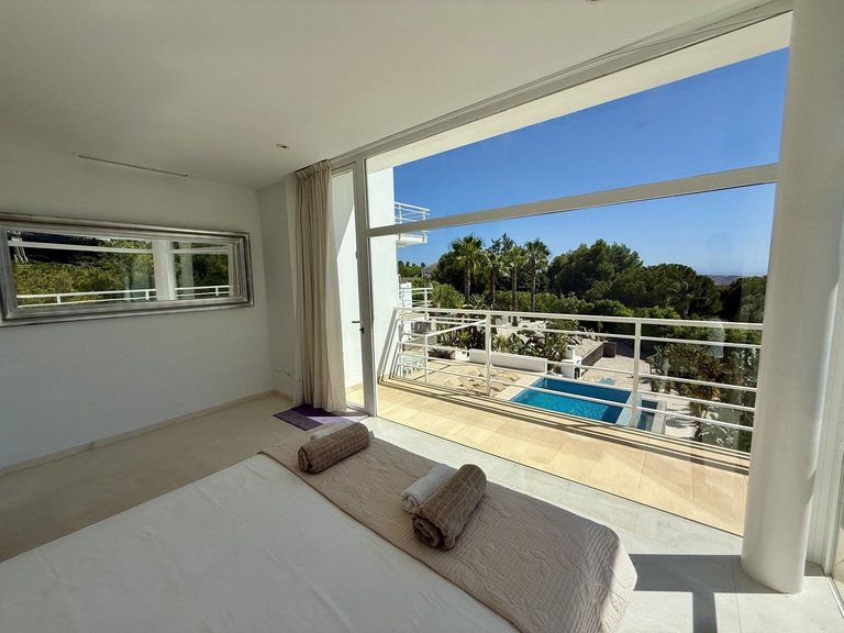 Villa for Sale in Valtocado, Malaga 30
