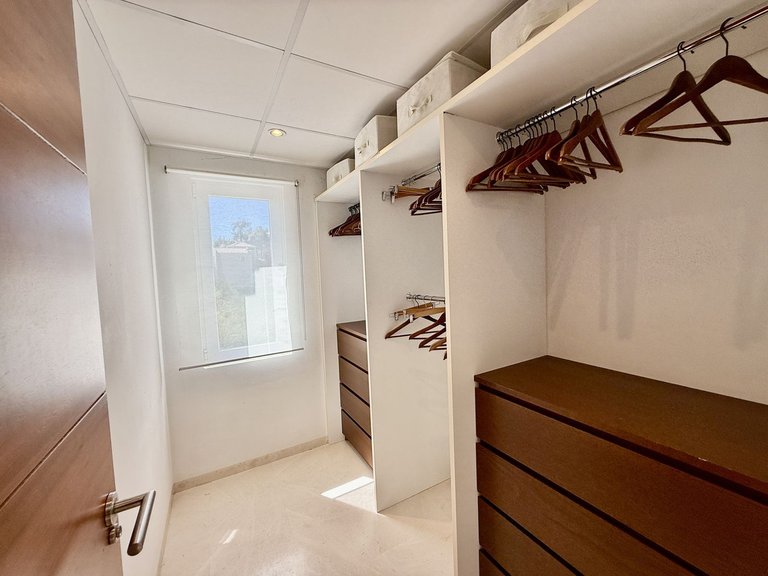 Villa for Sale in Valtocado, Malaga 31