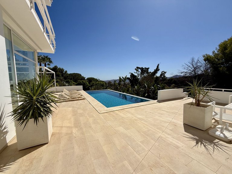 Villa for Sale in Valtocado, Malaga 45