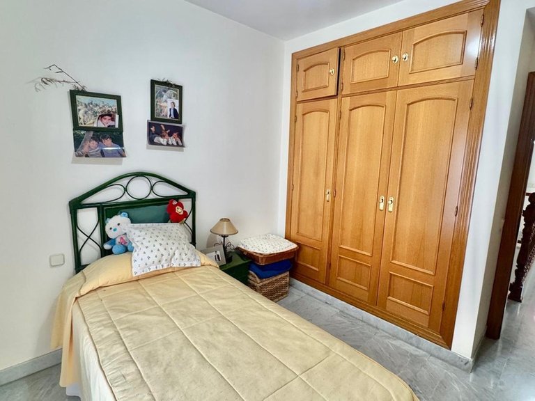 Villa for Sale in Montemar, Malaga 10