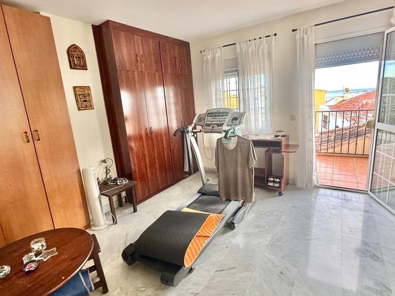 Villa for Sale in Montemar, Malaga 20