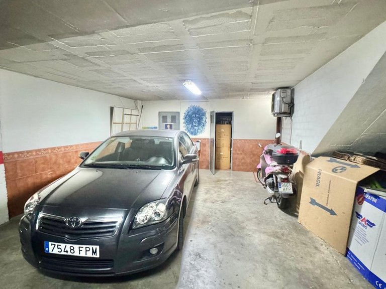 Villa for Sale in Montemar, Malaga 24