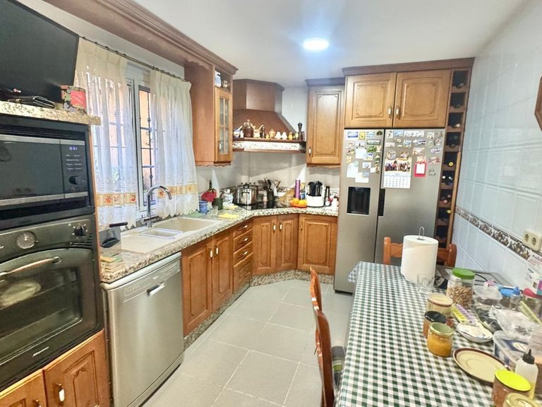 Villa for Sale in Montemar, Malaga 7