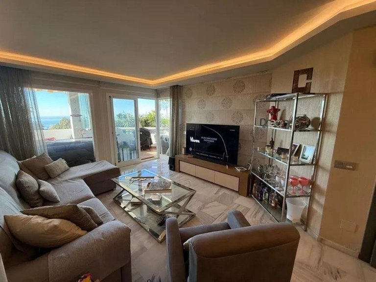 Apartment for Sale in Calahonda, Malaga 3