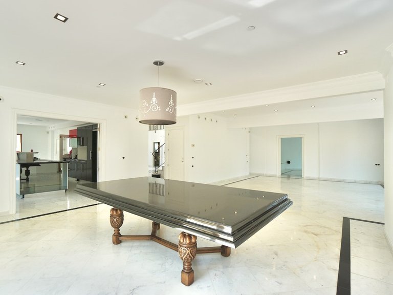 Villa for Sale in Benahavís, Malaga 20