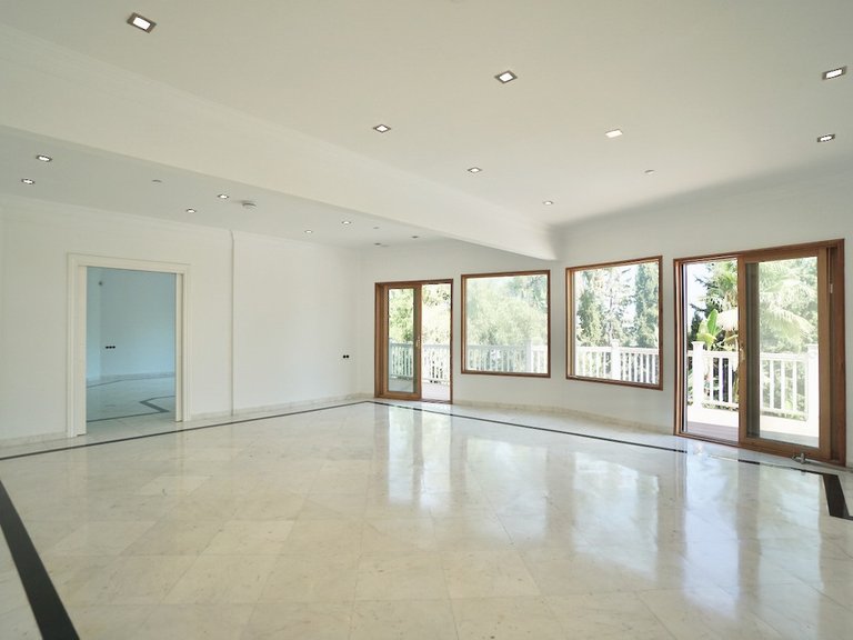 Villa for Sale in Benahavís, Malaga 24