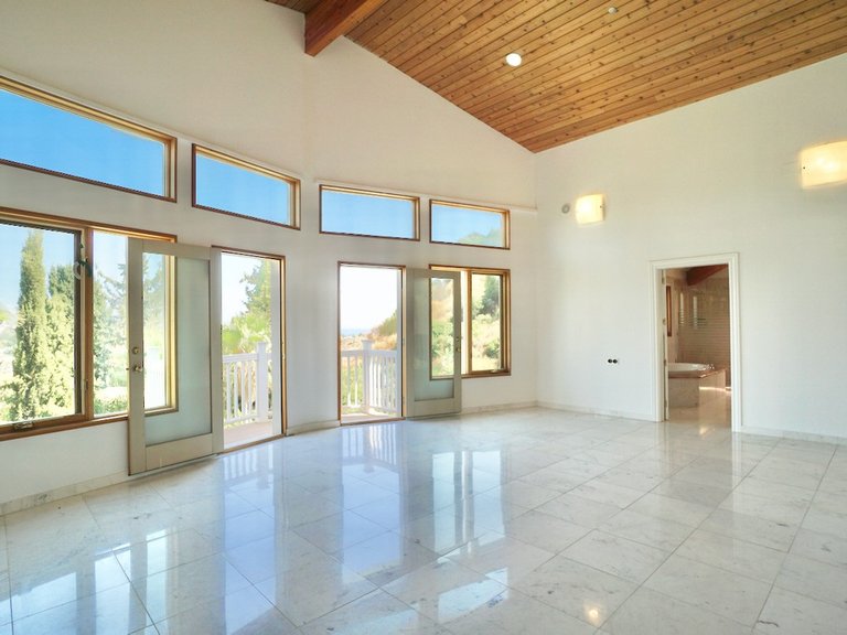 Villa for Sale in Benahavís, Malaga 28