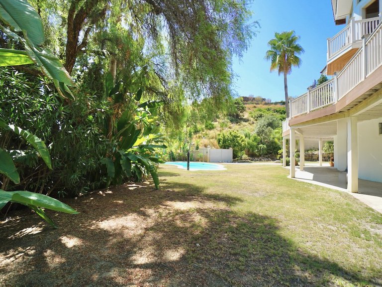 Villa for Sale in Benahavís, Malaga 53