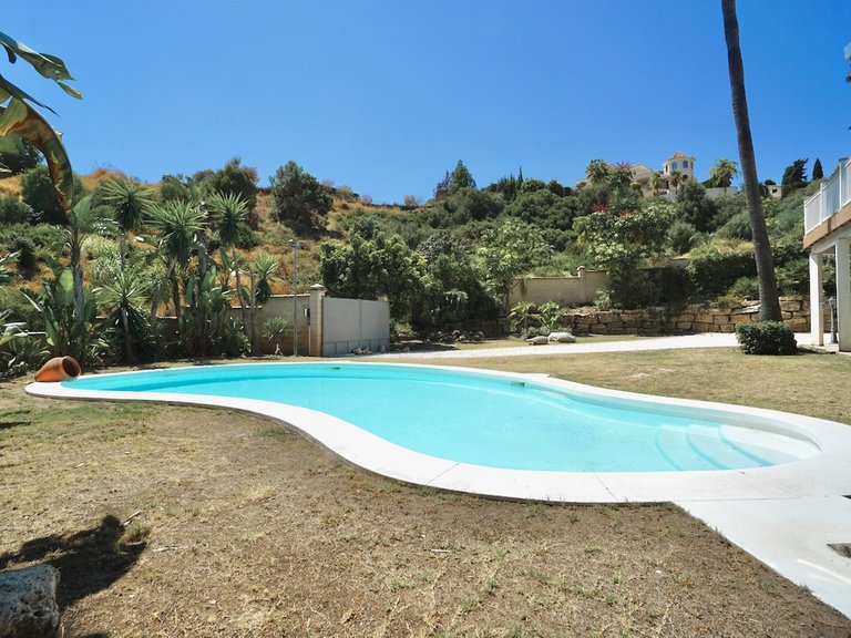 Villa for Sale in Benahavís, Malaga 58