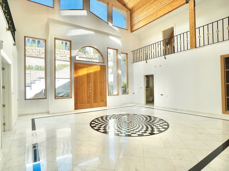 Villa for Sale in Benahavís, Malaga 9