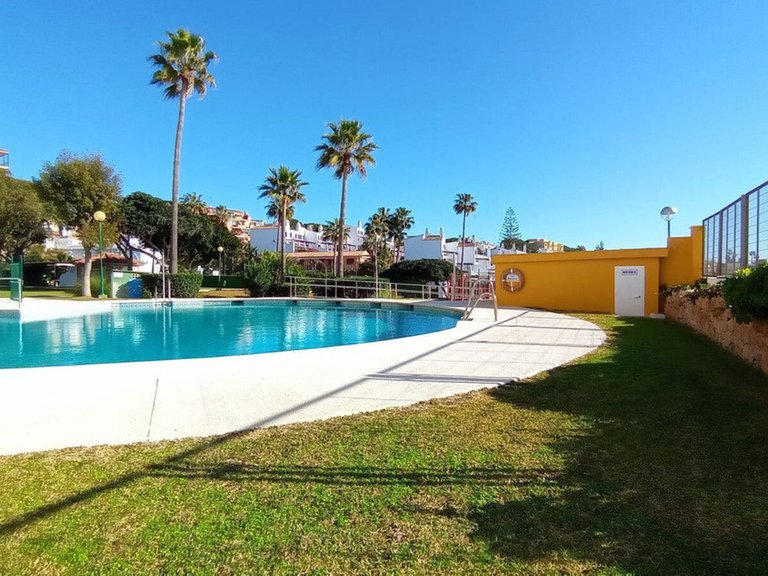 Apartment for Sale in Calahonda, Malaga 17