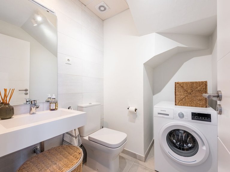 Apartment for Sale in El Paraiso, Malaga 23