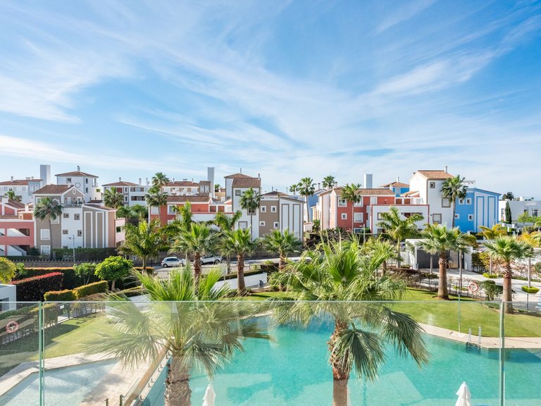 Apartment for Sale in El Paraiso, Malaga 30