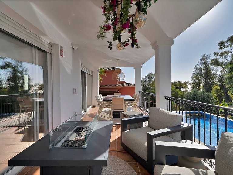 Villa for Sale in Benalmadena, Malaga 3