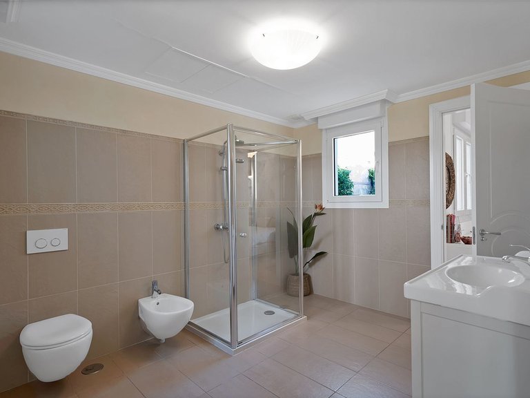 Villa for Sale in Benalmadena, Malaga 40
