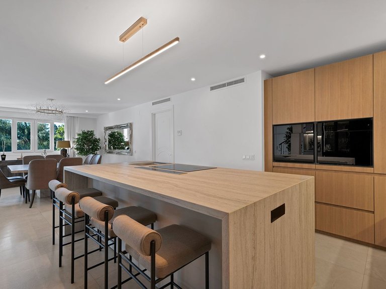 Villa for Sale in Benalmadena, Malaga 5
