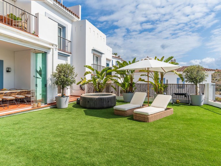 Apartment for Sale in Benahavís, Malaga 18