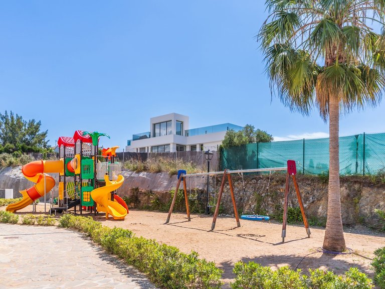 Apartment for Sale in Benahavís, Malaga 28