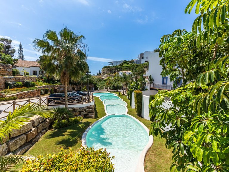 Apartment for Sale in Benahavís, Malaga 35