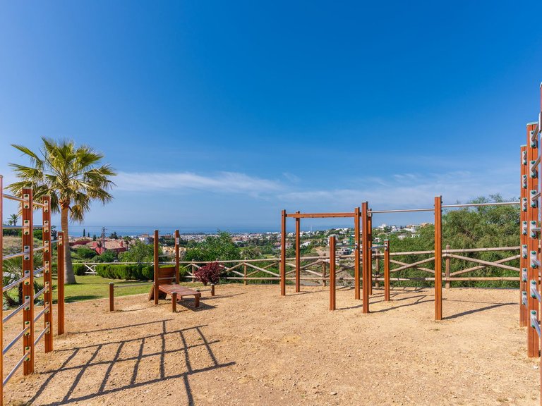 Apartment for Sale in Benahavís, Malaga 37