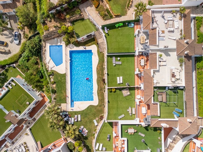 Apartment for Sale in Benahavís, Malaga 40