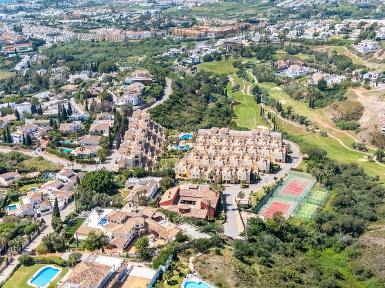 Apartment for Sale in Benahavís, Malaga 41