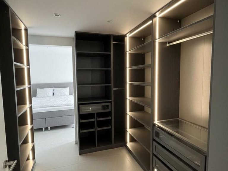 Apartment for Sale in New Golden Mile, Malaga 5
