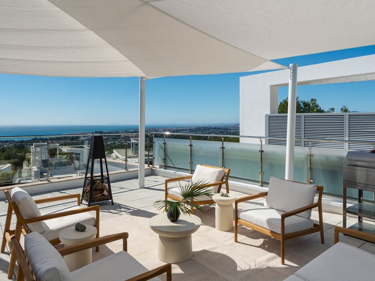 Villa for Sale in The Golden Mile, Malaga 22