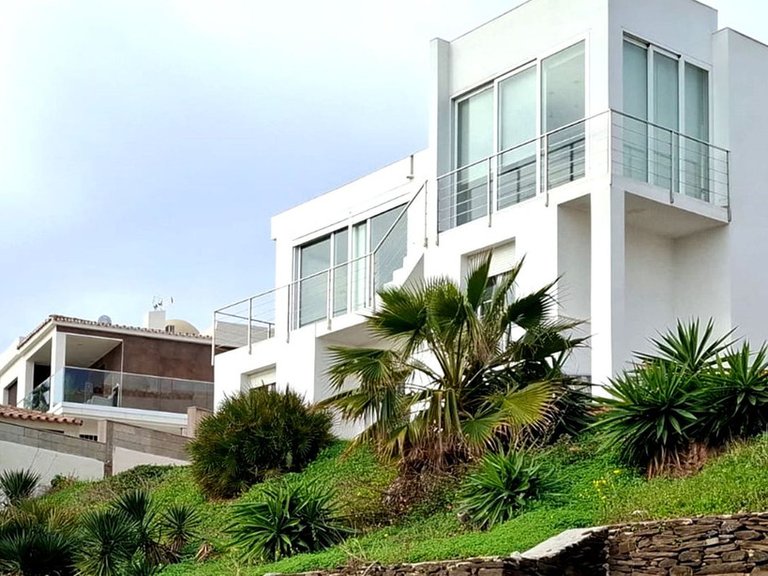 Villa for Sale in El Faro, Malaga 1