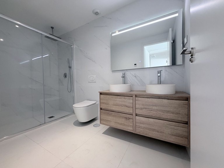 Apartment for Sale in Fuengirola, Malaga 11