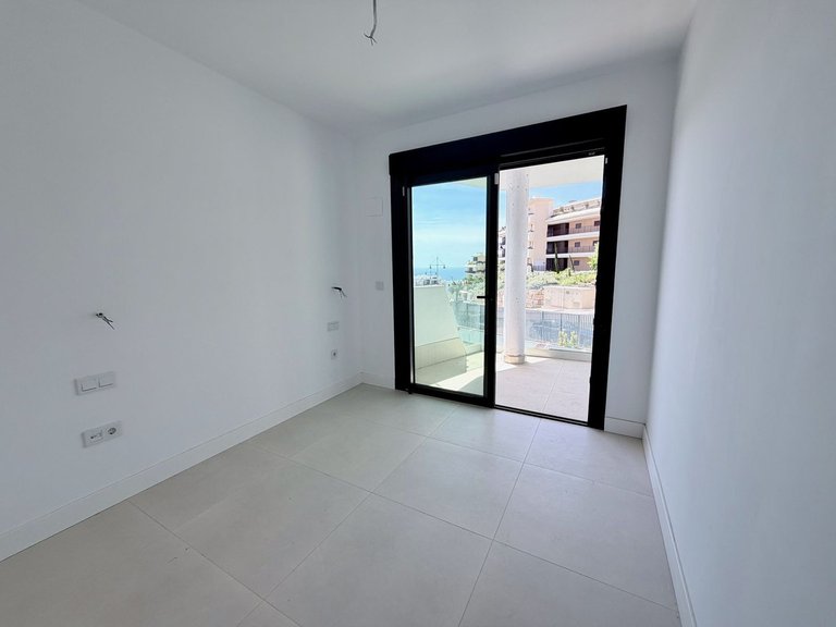 Apartment for Sale in Fuengirola, Malaga 12