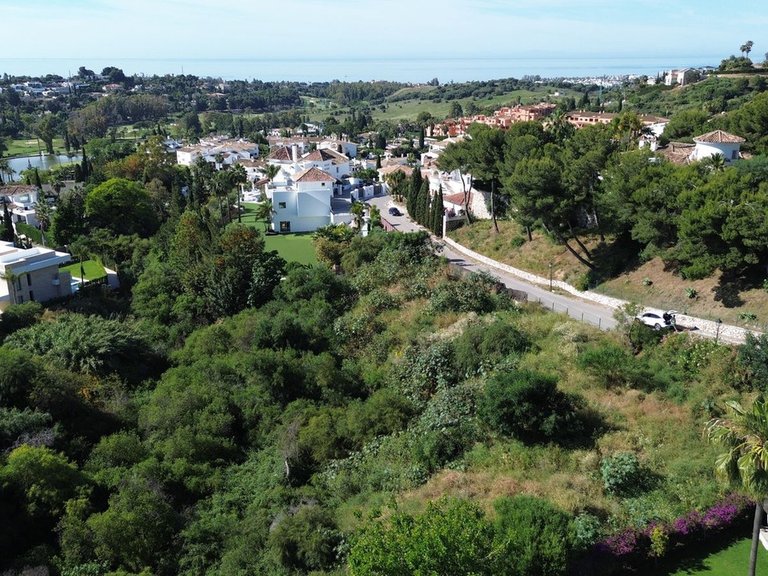 Plot for Sale in El Paraiso, Malaga 1