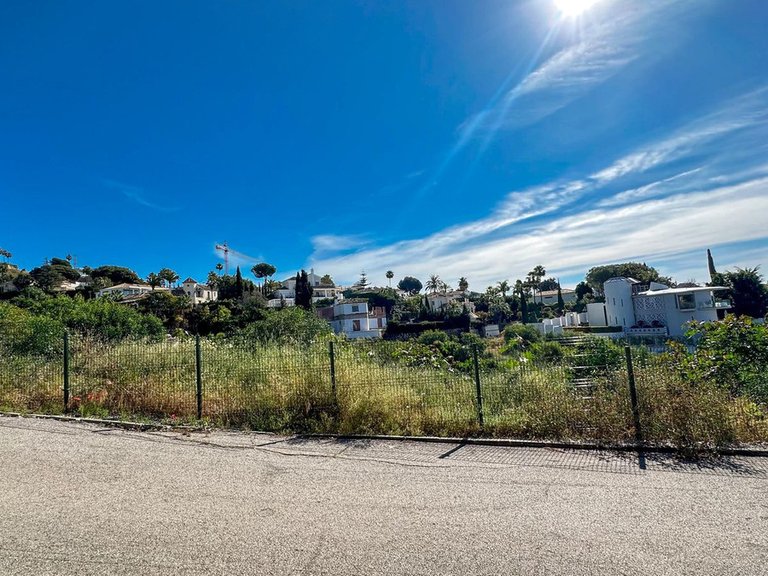Plot for Sale in El Paraiso, Malaga 2