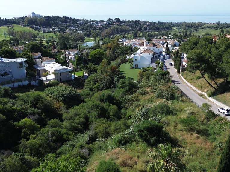 Plot for Sale in El Paraiso, Malaga 8