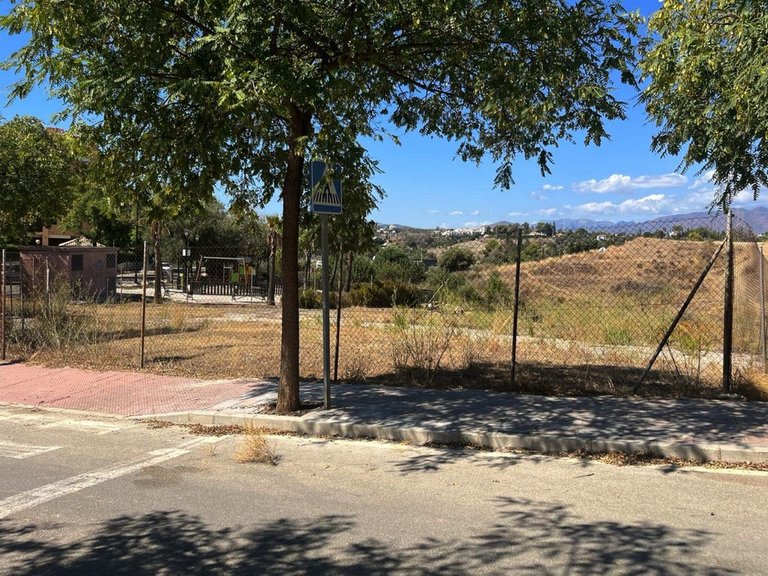 Plot for Sale in Fuengirola, Malaga 10