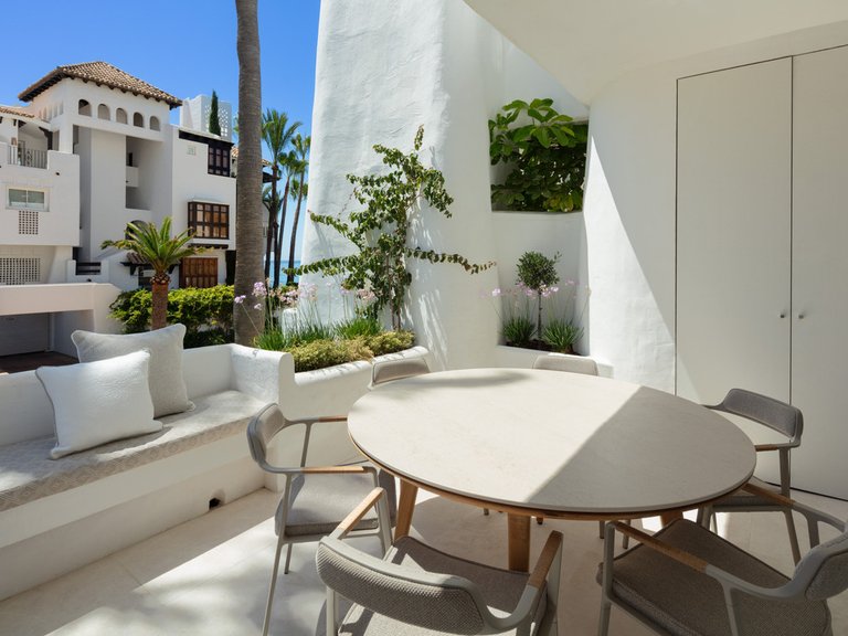 Apartment for Sale in The Golden Mile, Malaga 22